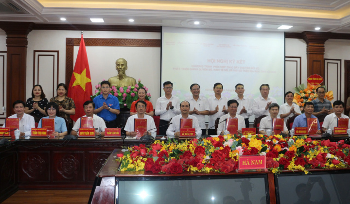 Phối hợp liên ngành thúc đẩy chuyển đổi số, phát triển chính quyền số, kinh tế số, xã hội số tại Hà Nam