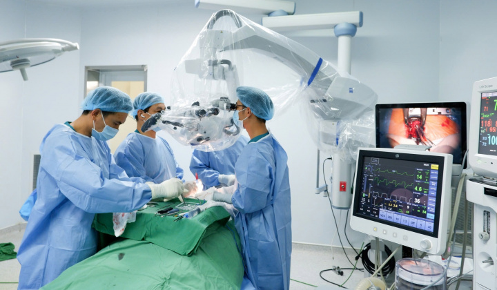 Đắk Lắk: Thêm hy vọng cho người dân trong điều, trị bệnh lý sọ não, cột sống