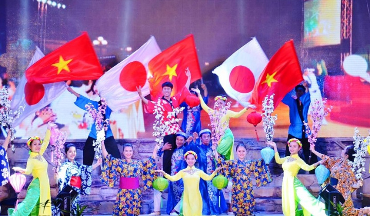 Bảo tồn và phát huy giá trị, bản sắc văn hóa trong thời kỳ hội nhập