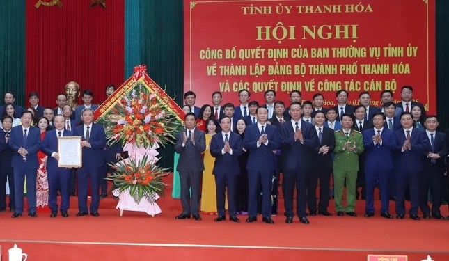Thanh Hóa: Công bố quyết định thành lập Đảng bộ thành phố Thanh Hóa và công tác cán bộ