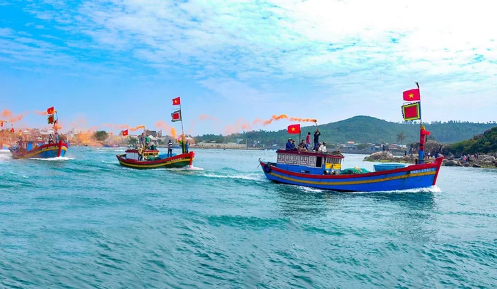 Quyết tâm gỡ cảnh báo "Thẻ vàng"