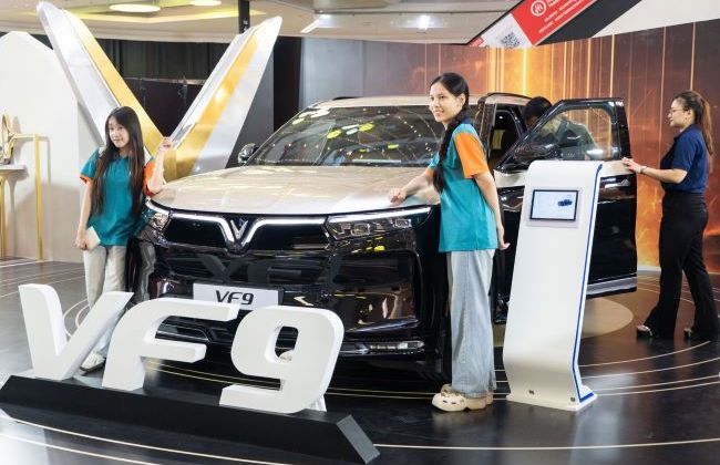 Trải nghiệm VF 7, VF 8, VF 9, người dùng TP.HCM ngỡ ngàng vì “quá mạnh, quá êm”