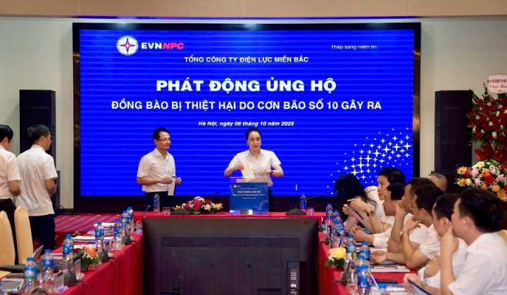 EVNNPC ủng hộ 10 tỷ đồng giúp các địa phương khắc phục thiệt hại sau bão số 10