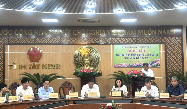 Tây Ninh dẫn đầu Đông Nam Bộ về tăng trưởng kinh tế 9 tháng đầu năm 2025