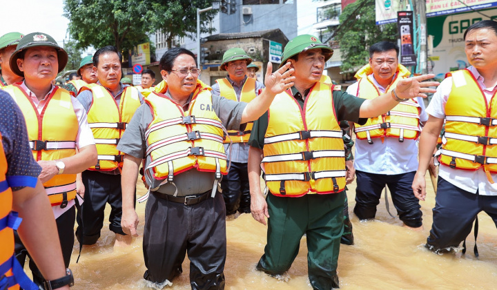 Đoàn kết, yêu thương, cùng nhau vượt qua mất mát, ổn định cuộc sống