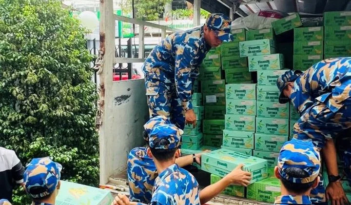 Vinamik hỗ trợ hàng trăm nghìn sản phẩm dinh dưỡng đến người dân vùng lũ miền Trung và Tây Nguyên