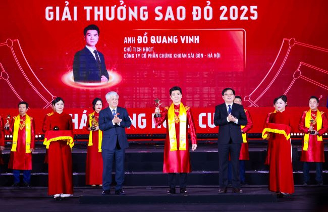 Doanh nhân Đỗ Quang Vinh được vinh danh TOP 10 Giải thưởng Sao Đỏ 2025