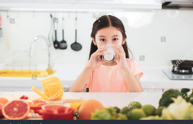 Trẻ biếng ăn: Dùng Vinamilk Probi Cam hằng ngày có hỗ trợ con ăn ngon?