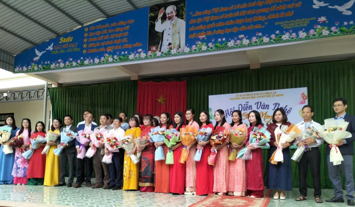 Trường THCS Thuận Minh -  Đi lên từ gian khó
