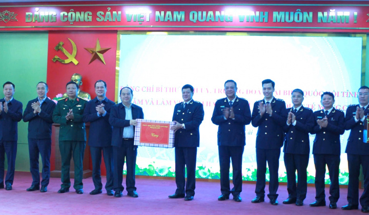 Hải quan Cửa khẩu Quốc tế Móng Cái: Đổi mới lãnh đạo, chuyển đổi số và nâng cao hiệu quả chính quyền hai cấp