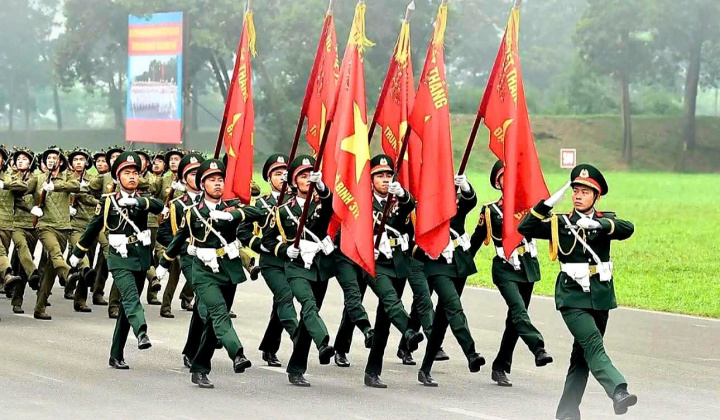 Quân đội Nhân dân vững bước dưới cờ Đảng quang vinh