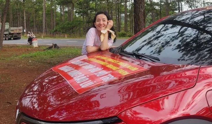 Nữ CEO lan tỏa việc thiện trong hành trình 15 giờ cùng VF 6