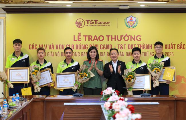 Từ Hà Nội T&T đến CAND - T&T: Hành trình 18 năm bóng bàn của bầu Hiển