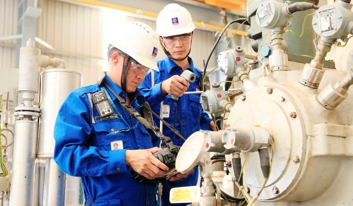 Viet Nam Social Security News Improving Labor Quality, Promoting Employment, and Ensuring Social and Health Insurance for Workers