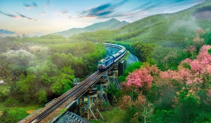Đẩy nhanh tiến độ thực hiện dự án quan trọng quốc gia lĩnh vực đường sắt