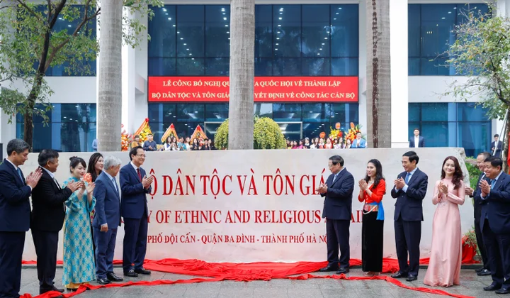 Bảo đảm bình đẳng giữa các dân tộc và tôn giáo, không để ai bị bỏ lại phía sau