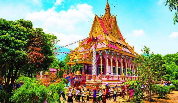 Thủ tướng gửi thư chúc mừng đồng bào Khmer dịp Tết cổ truyền Chôl Chnăm Thmây
