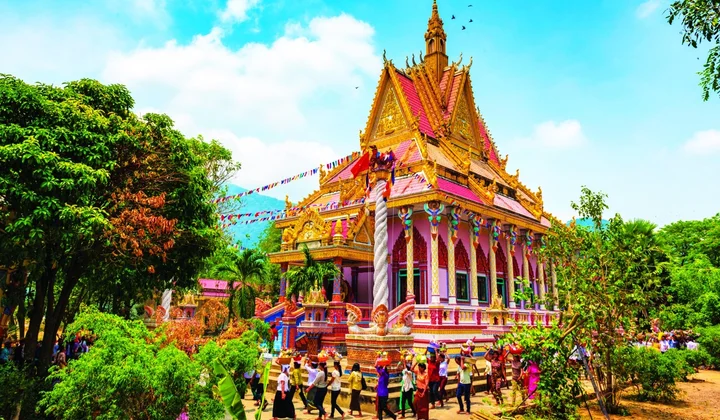 Thủ tướng gửi thư chúc mừng đồng bào Khmer dịp Tết cổ truyền Chôl Chnăm Thmây