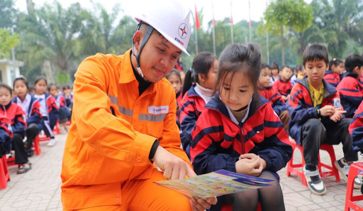EVNNPC cung ứng điện an toàn, ổn định phục vụ  phát triển KTXH 2025