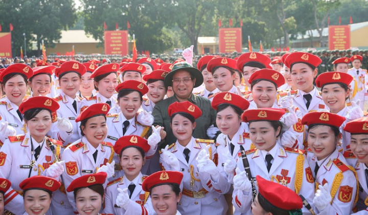 Nhân dân cả nước đang rất háo hức mong chờ cuộc diễu binh, diễu hành