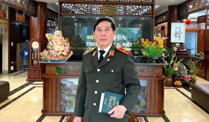 Thiếu tướng, TTND, TS. Đỗ Thế Lộc: Tỏa sáng dấu ấn hai màu áo