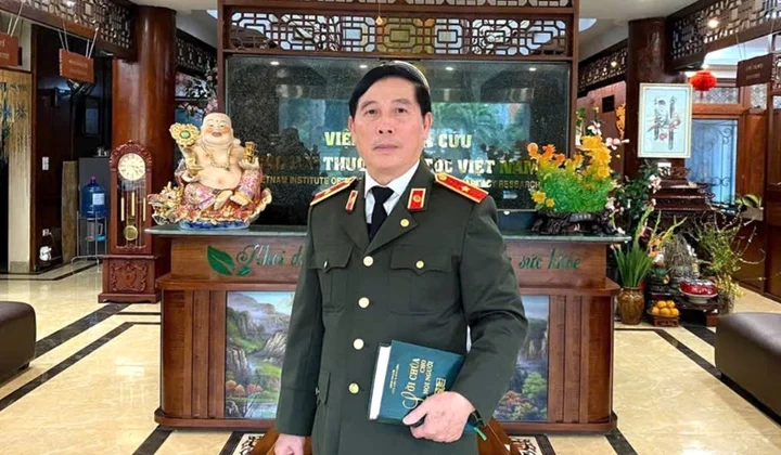 Thiếu tướng, TTND, TS. Đỗ Thế Lộc: Tỏa sáng dấu ấn hai màu áo