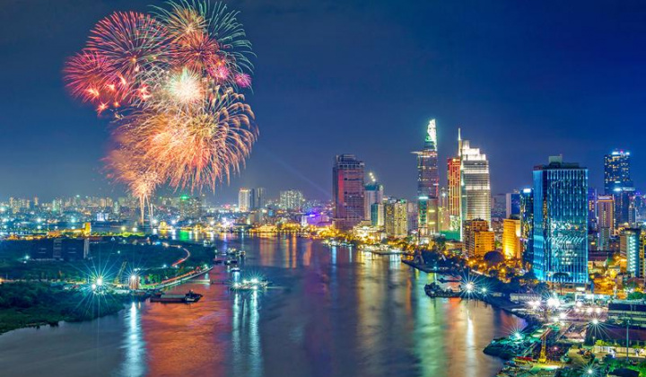 Tối 30/4, Thành phố mang tên Bác sẽ có 30 điểm bắn pháo hoa