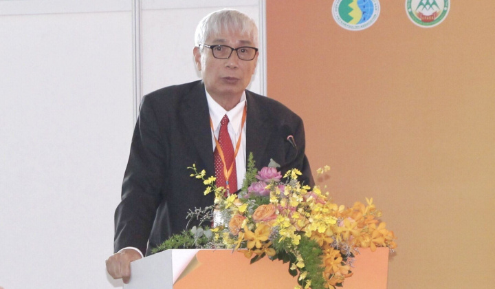 PGS.TS Hoàng Kim Giao: Góp tâm sức vì sự phát triển của ngành chăn nuôi nước nhà