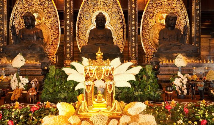 Cung rước Xá lợi Phật tại chùa Tam Chúc: Hành trình linh thiêng kết nối quá khứ và hiện tại