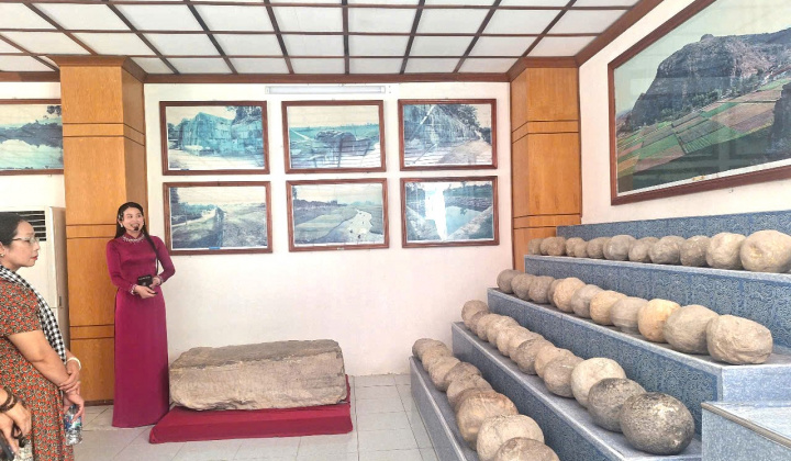 Thành Nhà Hồ lên sóng TikTok: Cơ hội để bạn trẻ trở thành hướng dẫn viên di sản