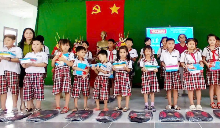 Lan tỏa giá trị nhân văn và tinh thần báo chí cách mạng tại lễ bế giảng ở An Thạnh