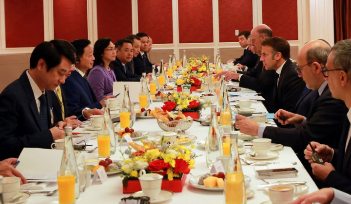 Việt - Pháp làm việc về lĩnh vực chuyển đổi năng lượng