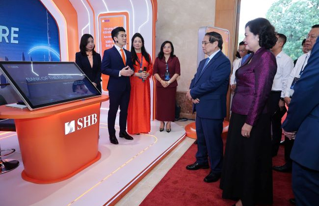 Giải pháp thanh toán tích hợp của SHB được giới thiệu trước Thủ tướng Phạm Minh Chính