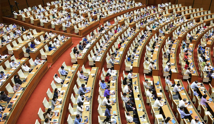 Sửa đổi Hiến pháp được thông qua: Cấp huyện không còn trong hệ thống hành chính