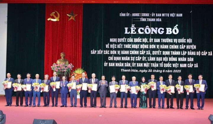 Thanh Hóa: Công bố các nghị quyết, quyết định về sắp xếp tổ chức bộ máy và đơn vị hành chính