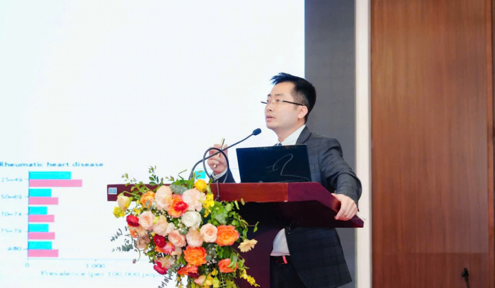 TS.BS Đặng Quang Huy: Vui cùng ngành, sắt son với nghề đã chọn