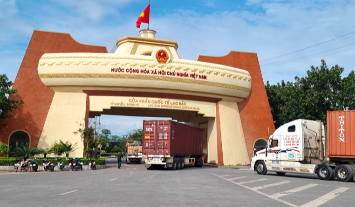 Việt Nam – Lào triển khai biểu thuế ưu đãi đặc biệt giai đoạn mới