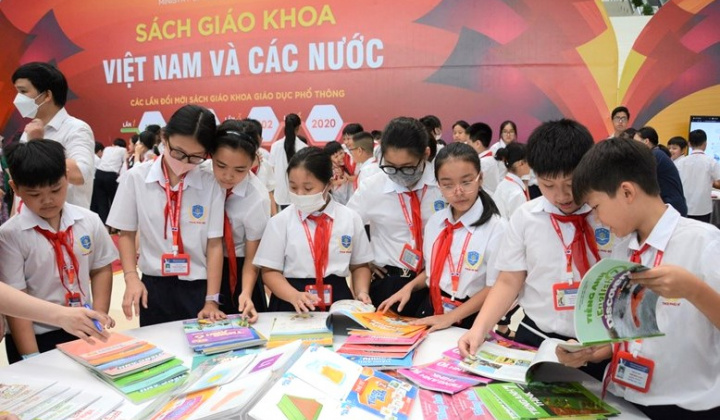 Nhiều sách giáo khoa: Hoàn toàn không phải chỉ là vấn đề kỹ thuật