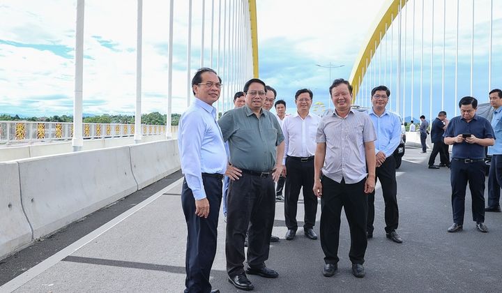 Xây dựng thêm nhiều cây cầu đẹp qua sông Hương
