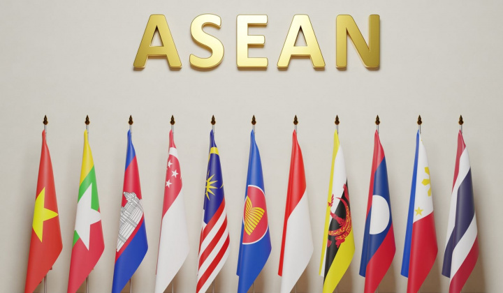 30 years on: Vietnam and ASEAN forge ahead with new horizons of cooperation