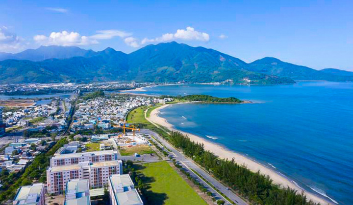 Đẩy nhanh tiến độ xây dựng hệ thống đường bộ ven biển