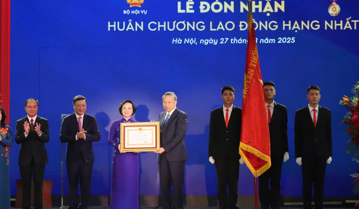 Bộ Nội vụ phải đi đầu, về đích sớm trong việc xây dựng Bộ Nội vụ số, ngành nội vụ số