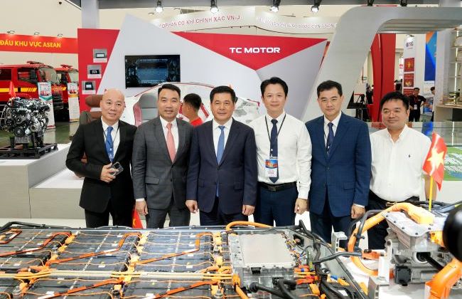 Tập đoàn Thành Công mang sản phẩm công nghệ tiên phong đến Triển lãm thành tựu đất nước