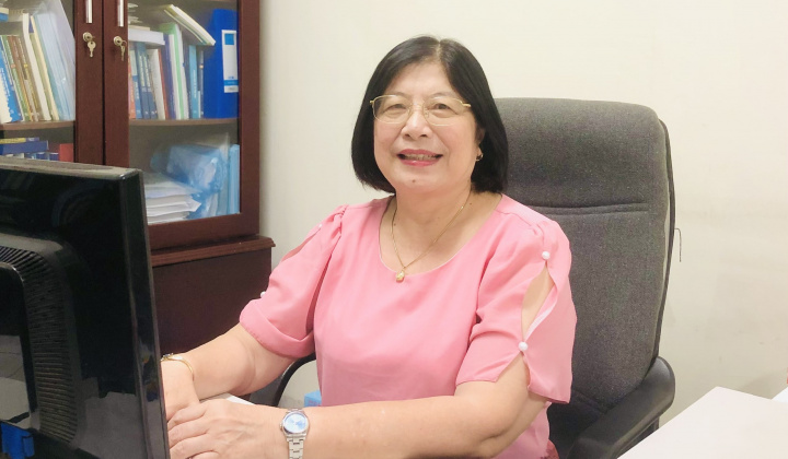 NGƯT.PGS.TS Nguyễn Thị  Kim  Hoa: Thầm lặng một sắc hương nghề ươm mầm trí tuệ