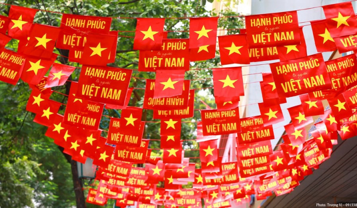 Tặng 100.000 đồng/người cho toàn dân ăn Tết Độc lập