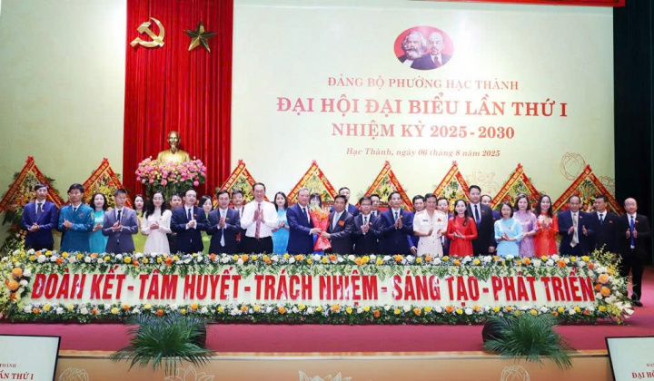 Thanh Hóa tổ chức thành công Đại hội Đảng bộ phường Hạc Thành và Quảng Phú