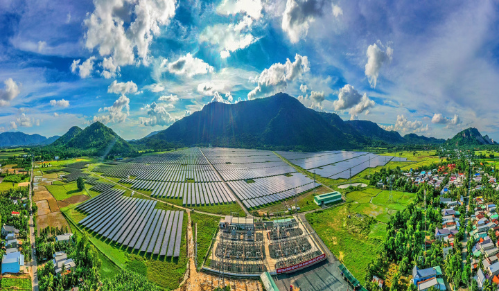 Bứt phá từ tiềm năng: Năng lượng tái tạo Việt Nam vươn lên mạnh mẽ