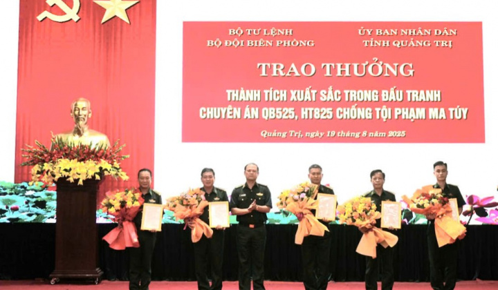 Biểu dương lực lượng triệt phá các đường dây ma túy xuyên quốc gia