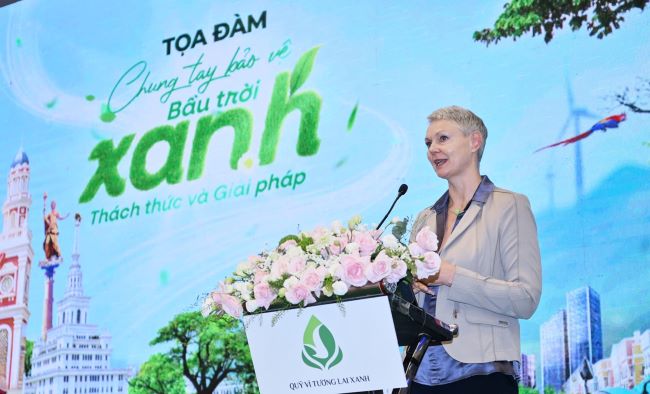 Chuyên gia quốc tế ấn tượng về chiến dịch giành lại bầu trời xanh của Vingroup