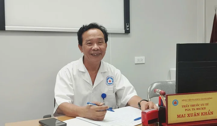 Đại tá, TTƯT, PGS.TS.BSCC. Mai Xuân Khẩn: “Thầy giáo, Thầy thuốc” - hai chữ thầy cao quý